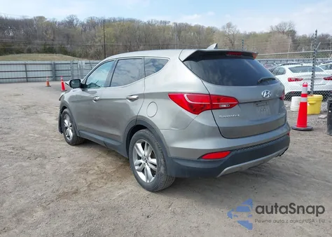 2013 Hyundai Santa Fe Sport 2.0T z USA, uszkodzony, nr VIN 5XYZWDLA2DG014838